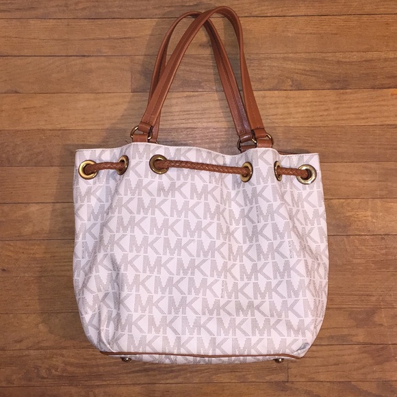 Michael Kors Purse - Picture 2 of 5